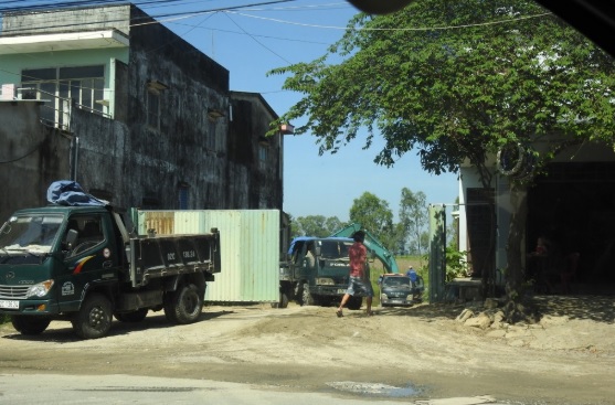 Thông tin từ đường dây nóng